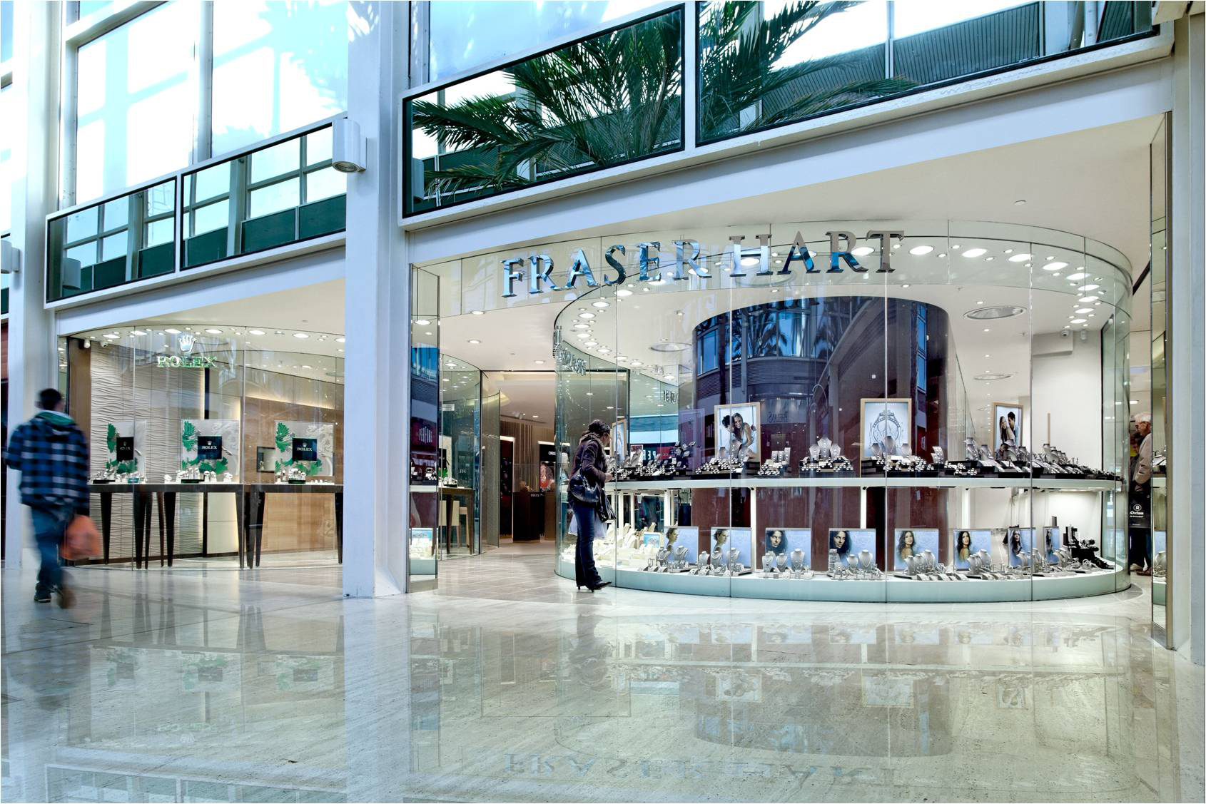 Fraser Hart stores like this one in Milton Keynes MK Centre, draw customers into the store and give more space to fewer watch and jewellery brands.